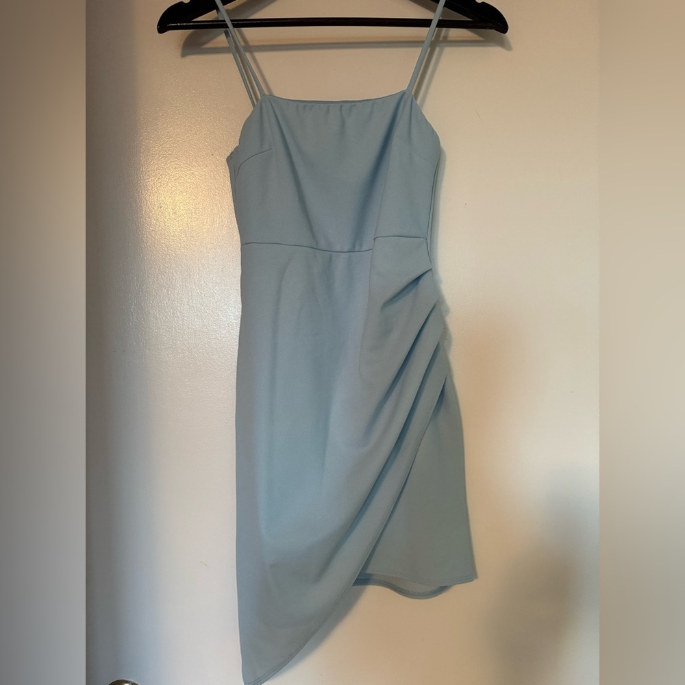 blue dress